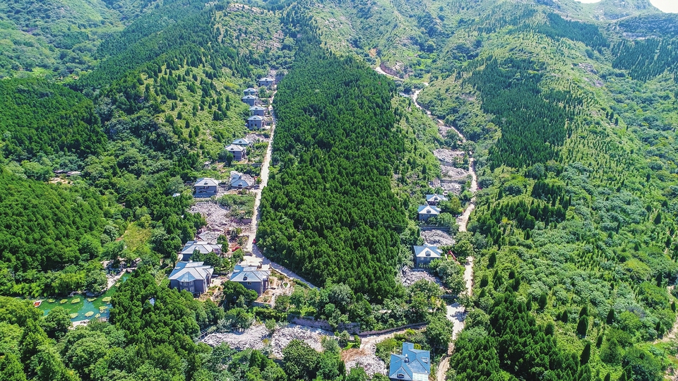 波罗峪39栋违建别墅拆了 深藏景区13年，泳池花园亭台楼阁一应俱全