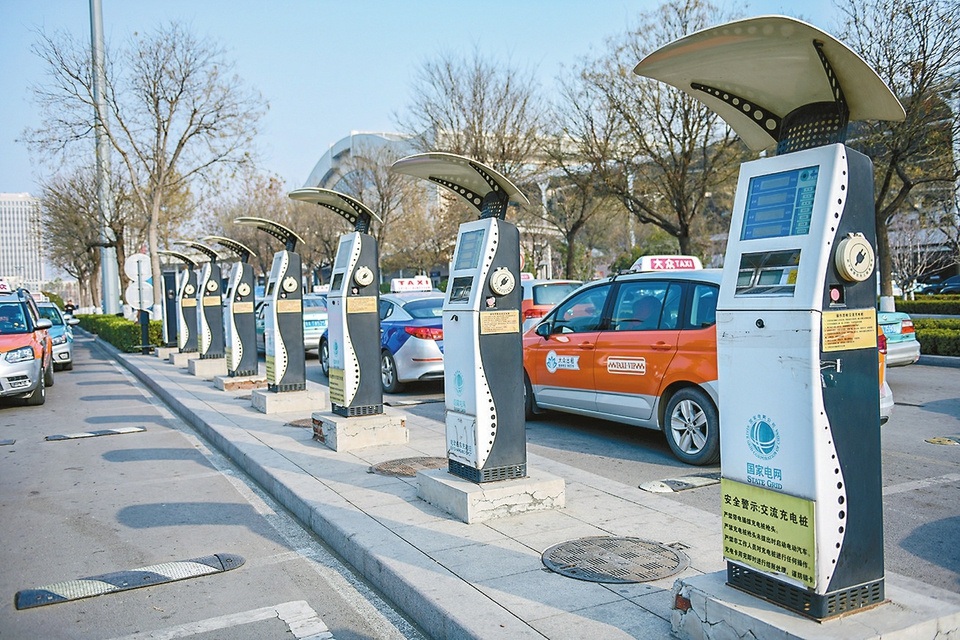 济南市区公共充电车位现状： “新”陈代谢