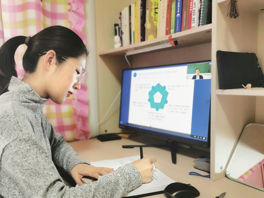 线上调查问卷用数据说话，“3+1+X”体系助学生全面发展 