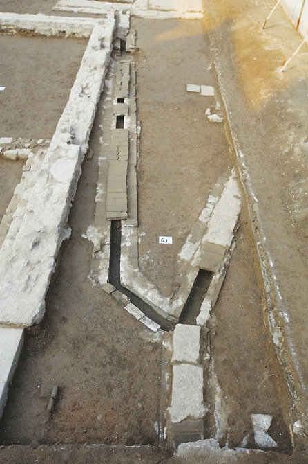 高都司巷小学遗址发现疑似明代泉池