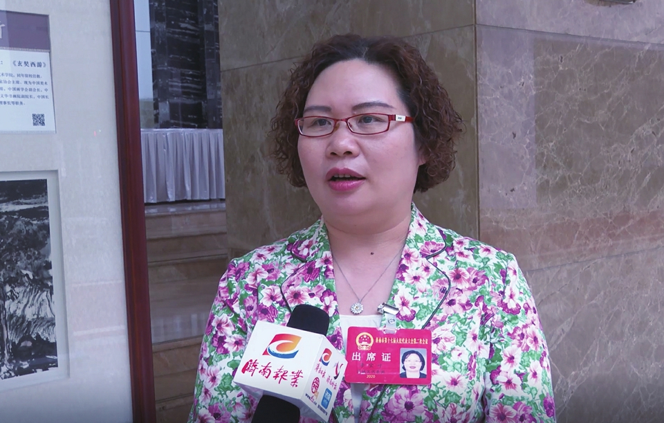 【两会专访】市人大代表、济南金鲁源食品有限公司董事长李宝叶： 建市级直播平台，打造直播经济总部基地