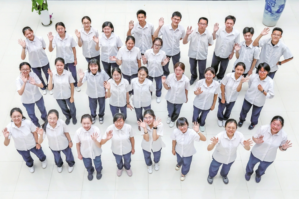 160人获保送资格济南外国语又霸榜 共收到33所高校近320份录取通知书