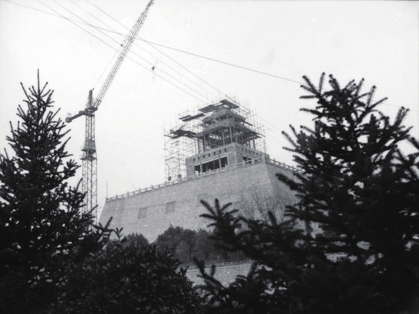 解放阁出“阁”记