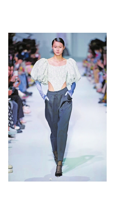 23岁的她已登上米兰、纽约、伦敦时装周的T台如今重返“第二故乡” “小刘雯”苏可欣：从济南走出的国际超模