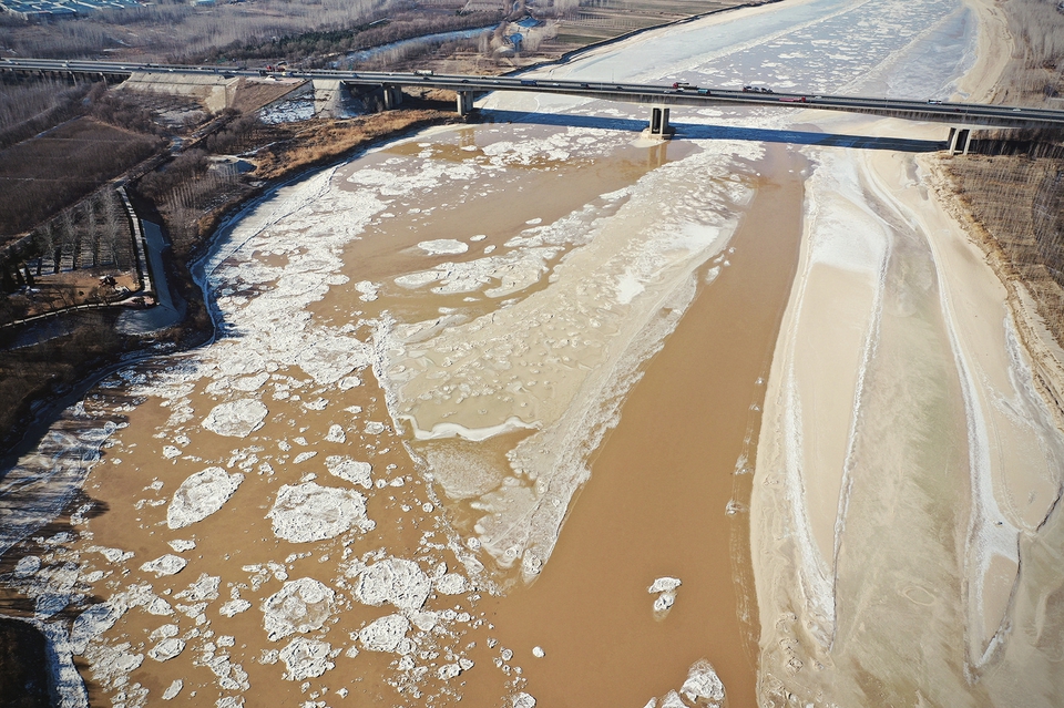 黄河济南部分河段今年首现封河 17座浮桥已全部拆除